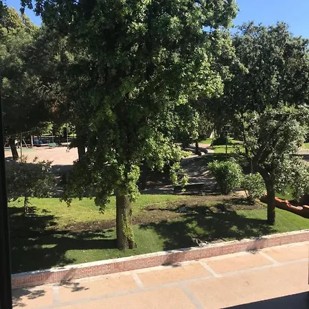 Piazza Staglieno - Centralissimo A 30m Dalla Lägenhet