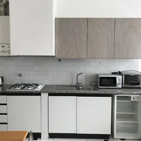 Piazza Staglieno - Centralissimo A 30m Dalla Apartment *